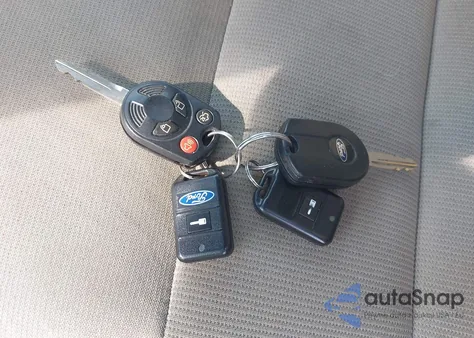 2010 Ford Fusion Hybrid z USA, uszkodzony, nr VIN 3FADP0L35AR279780